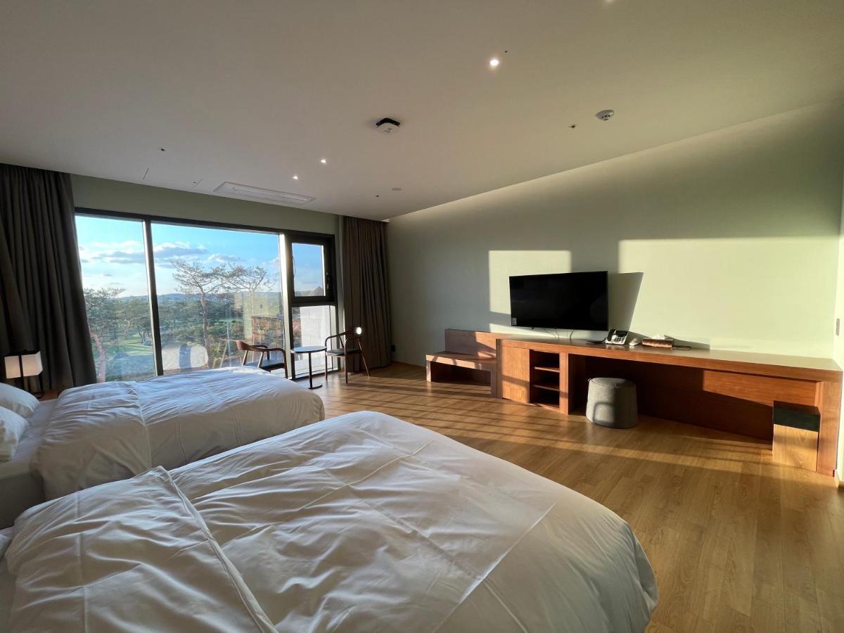 Sollago Resort Taean Bagian luar foto